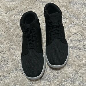 Clarks Ezra Tie Ankle Boot